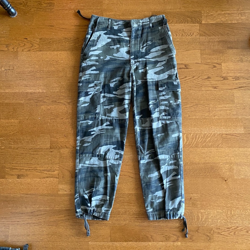 Express camo utility jogger